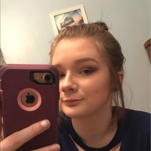 Meet your Posher, Cassandra